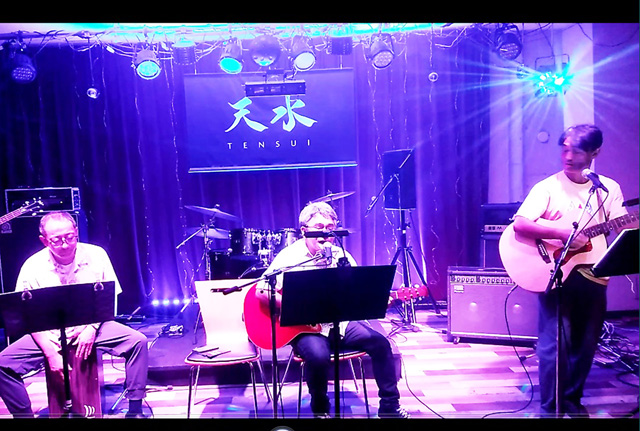 �g�E�I�u�A�X