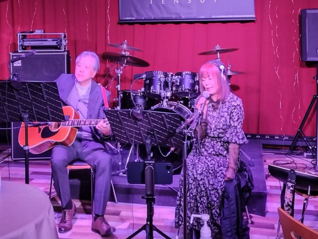 �V���Ńt�H�[�N����