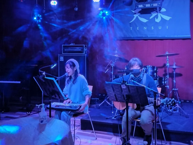 �V���Ńt�H�[�N����