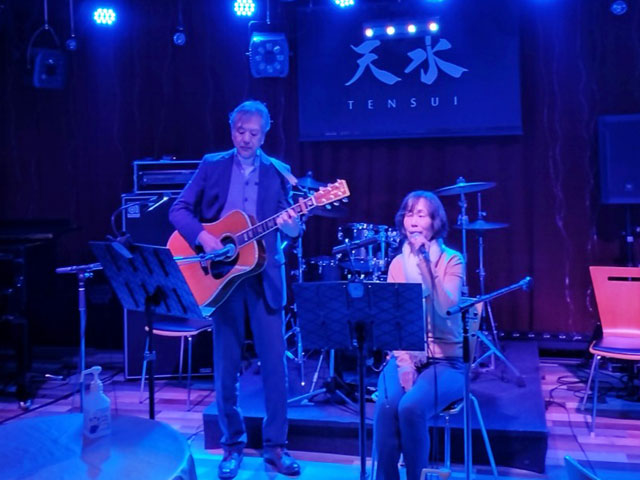 �V���Ńt�H�[�N����